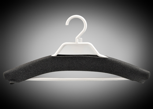 Wkłady barkowe, poduszki barkowe, wypełnienia kuli rękawa z włókniny oraz pianki. Proste profilowane, reglanowe, softy, Igłowane lub fastrygowane.